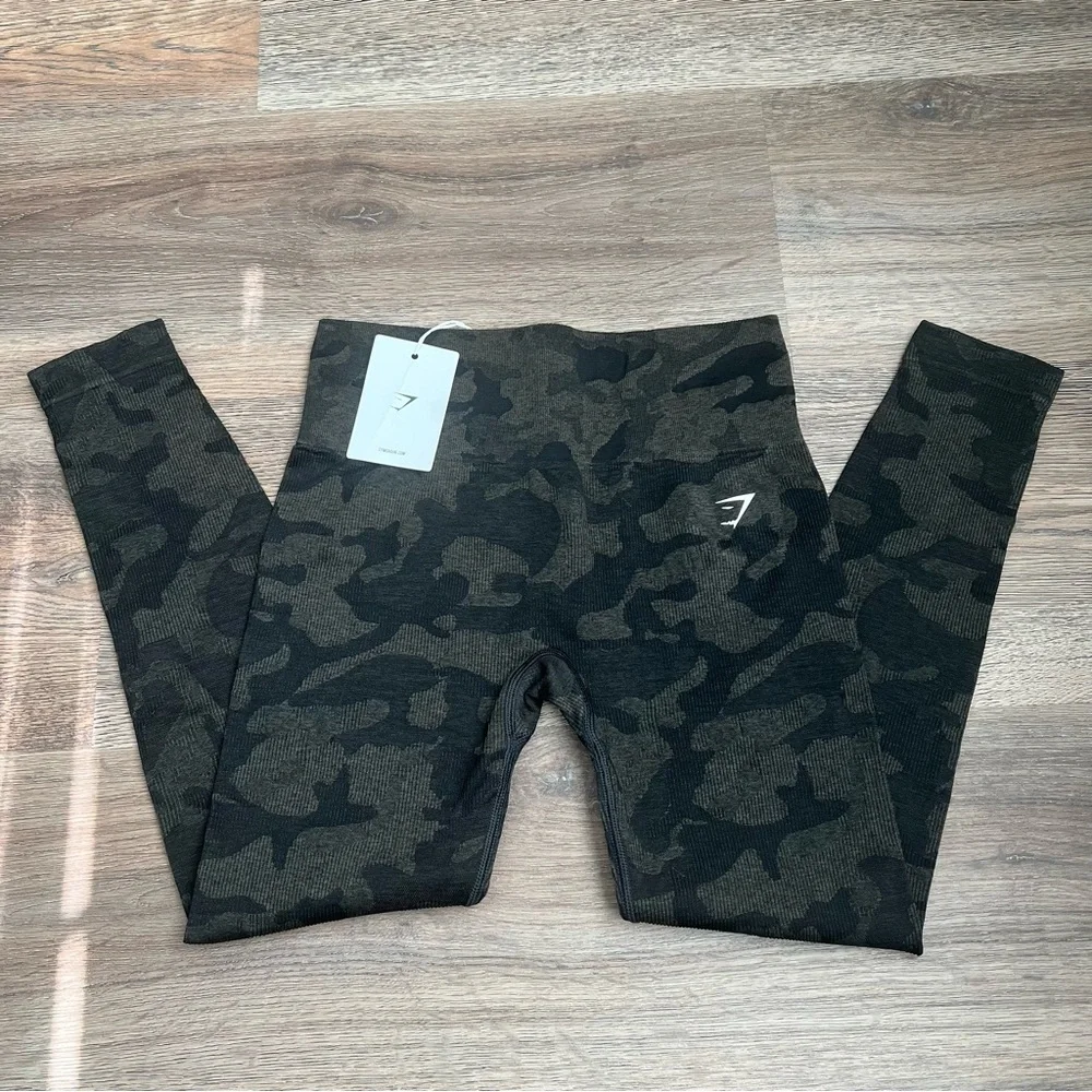 Gymshark Adapt Camo Seamless Leggings - Picture 2 of 8